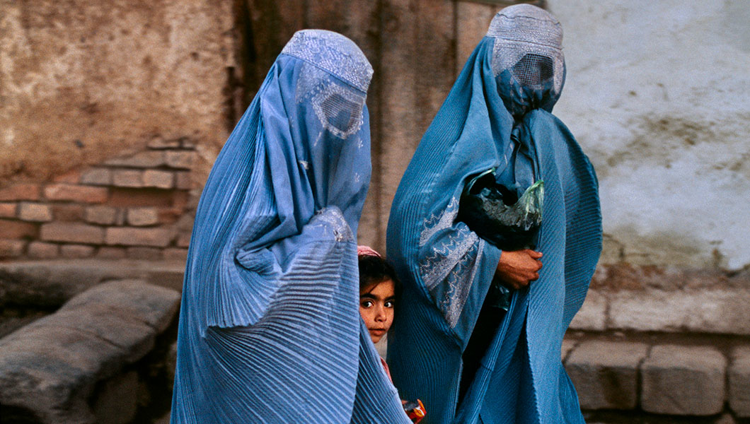 Steve McCurry - Humanity Magazine